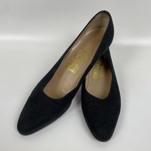 Ferragamo black fabric heel